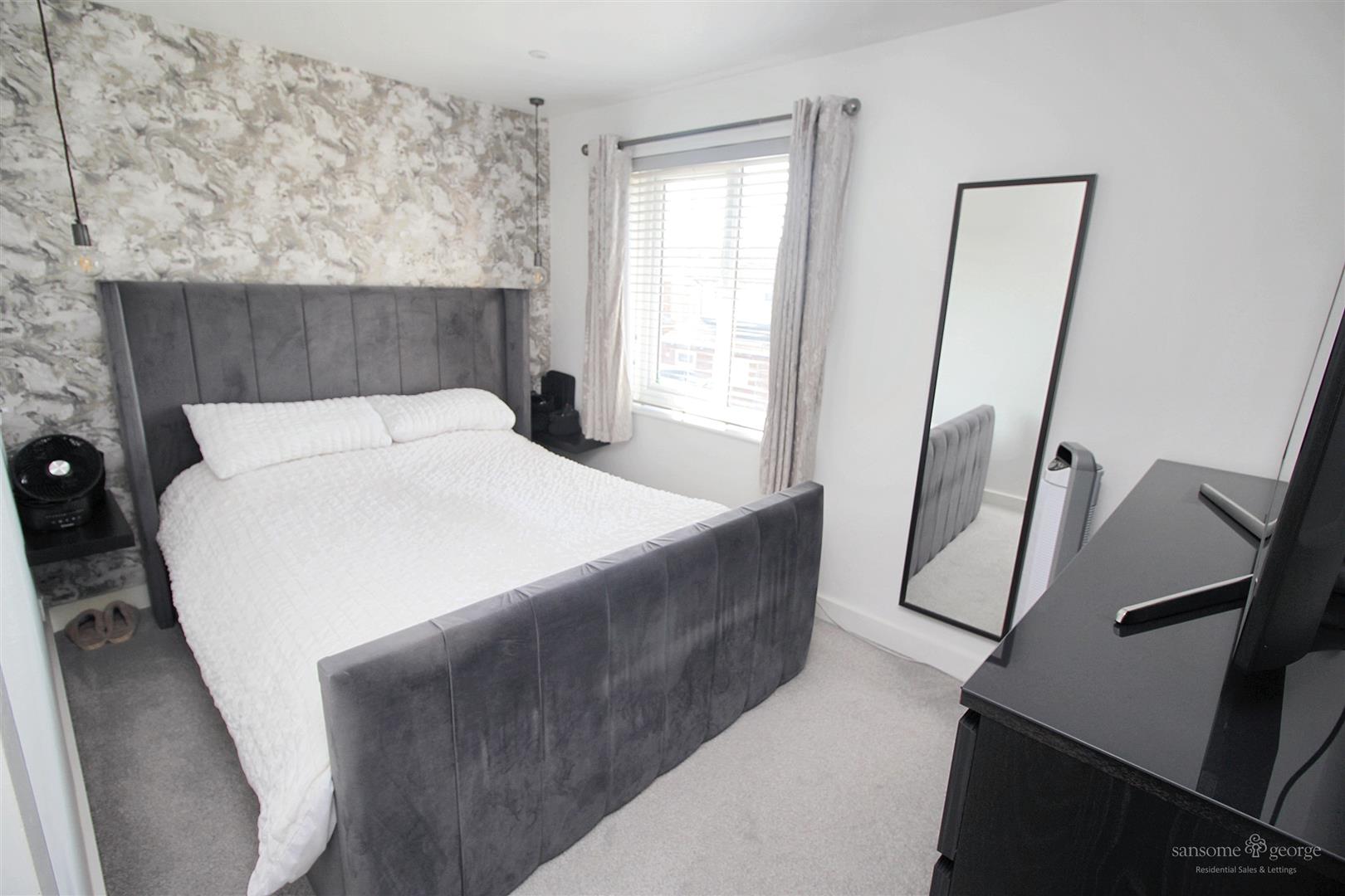 Latimer Drive, Calcot, Reading